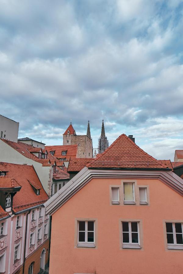 Hotel Roter Hahn Regensburg Exteriör bild